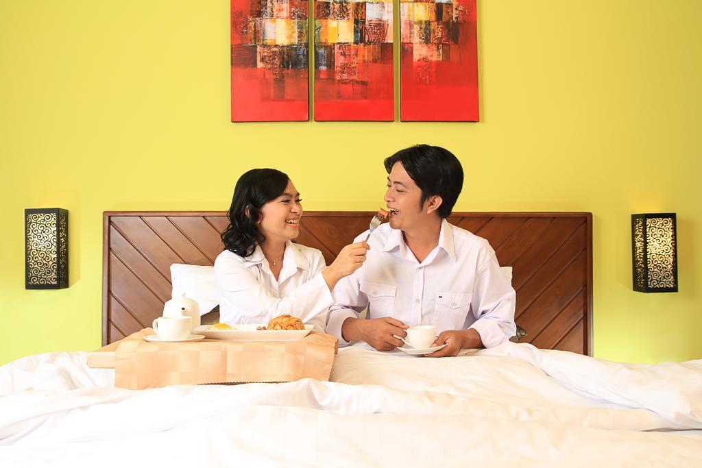 Maesa Hotel Ponorogo Εξωτερικό φωτογραφία
